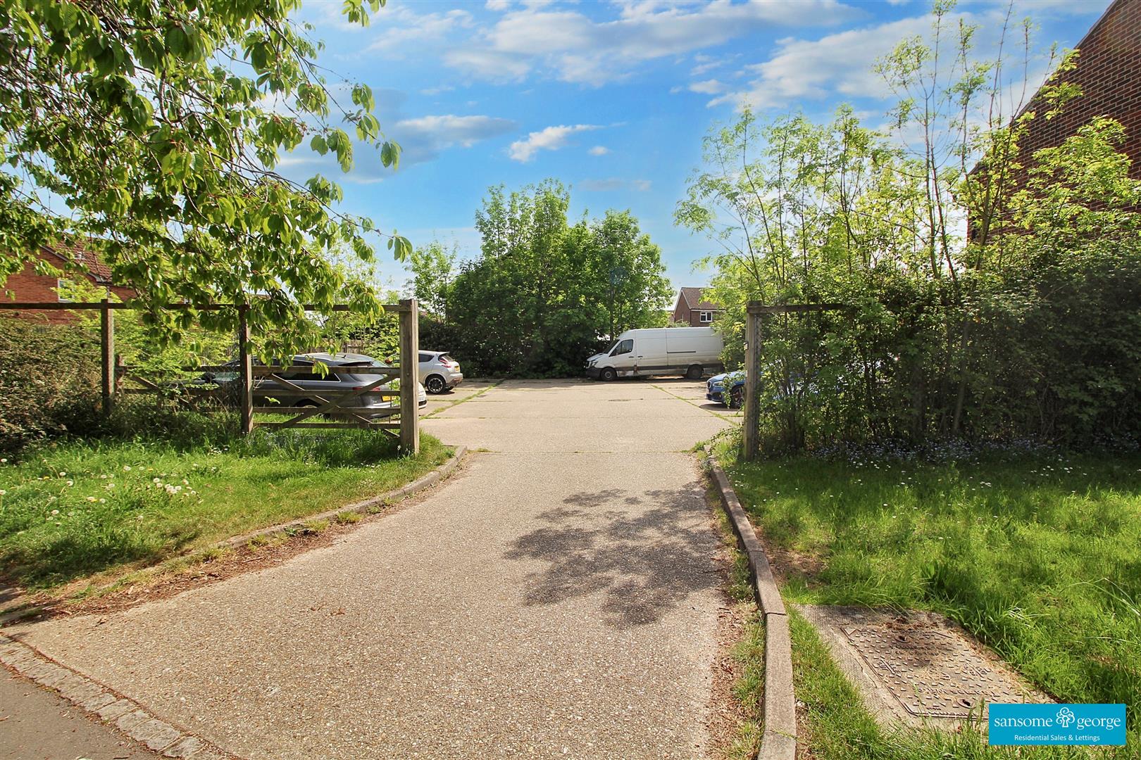Knowsley Road, Tilehurst, Reading